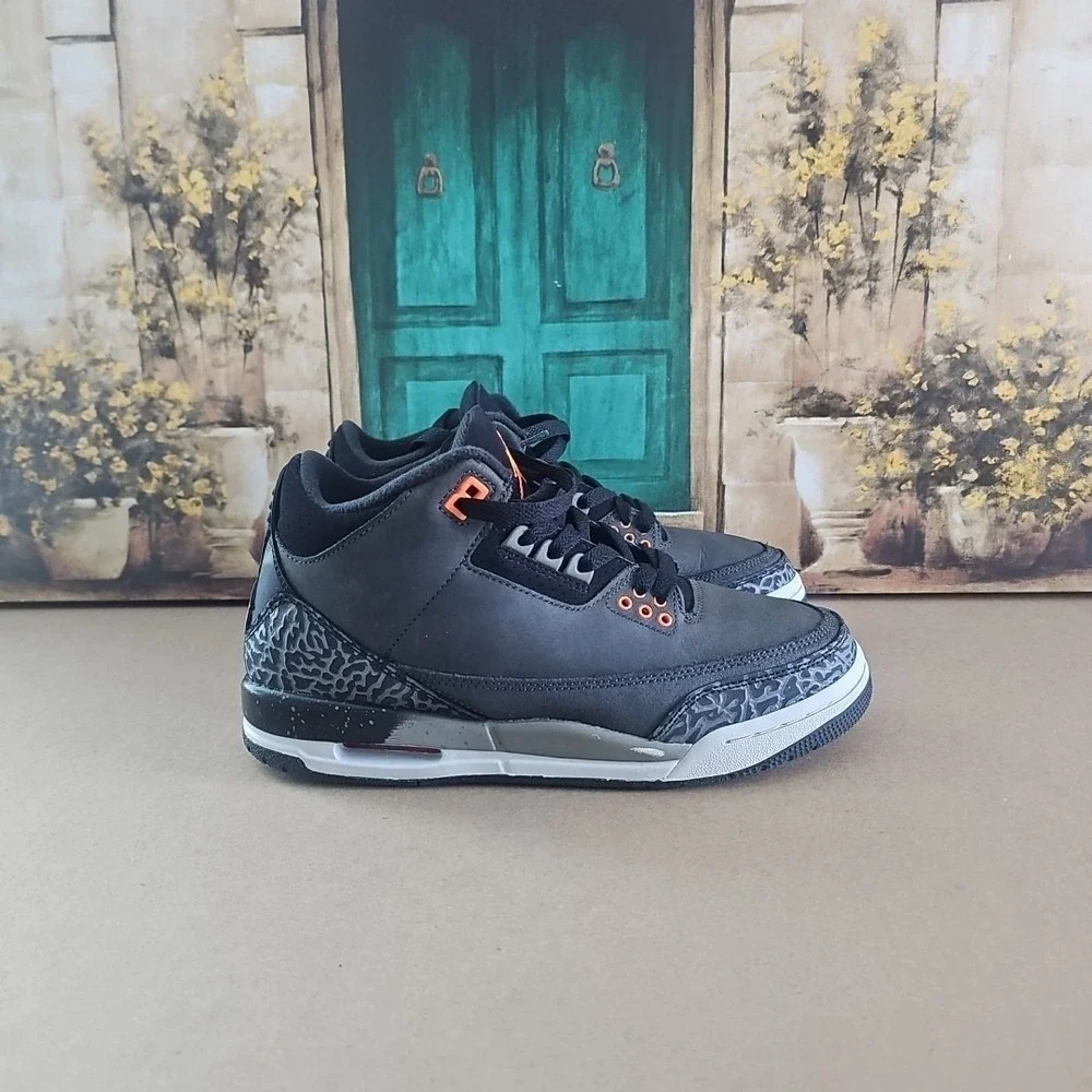 Nike Air Jordan Retro 3 Shoes Fear Pack Grey Orange OG DM0967-080 Mens Size 6.5Y